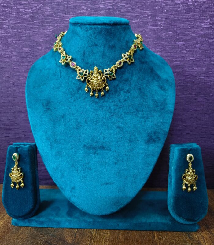 Traditional Nagas Temple Choker Necklace Set