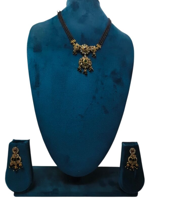 Black Beads Floral Pendant Mangalsutra Set online