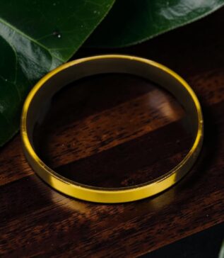 Classic Plain Gold-Tone Sleek Bracelet