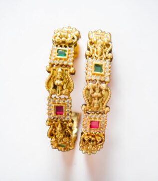 Divine Lakshmi Bangles online