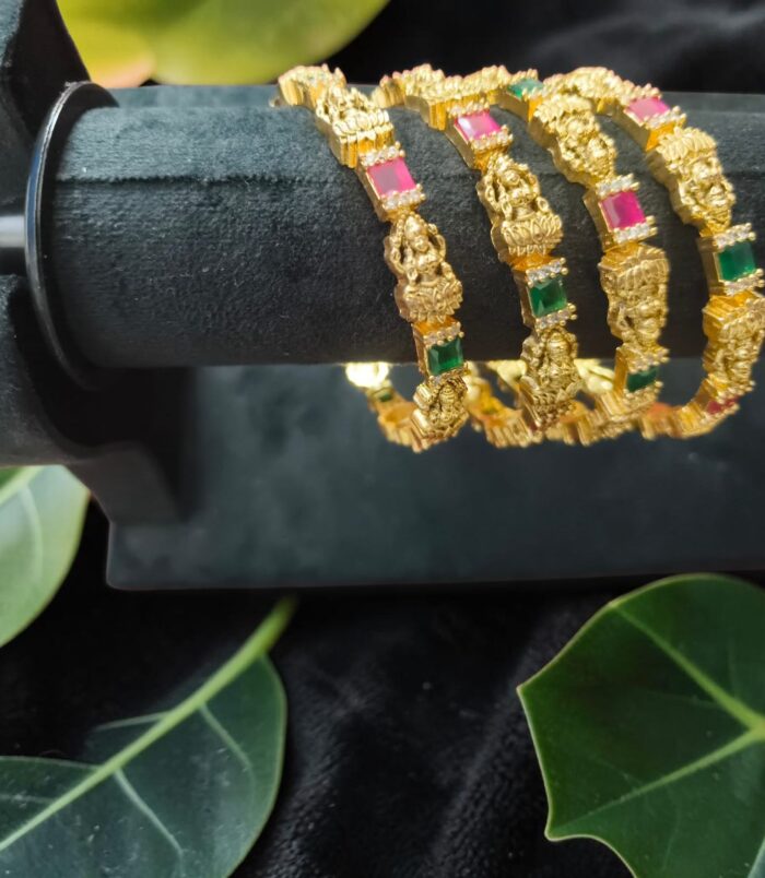 Mahalakshmi Kundan Temple Bangles
