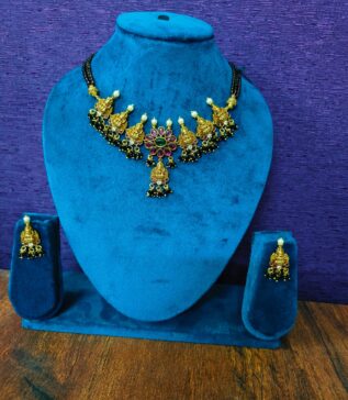 Mahalaxmi kasula nallapusalu